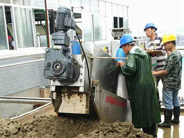 疊螺污泥脫水機